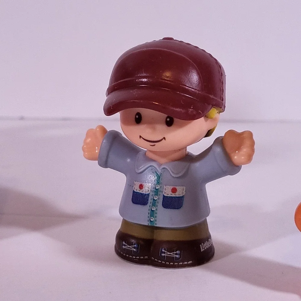 Fisher Price Little People Fire Truck Vehicle Firefighter Worker Figures 2018-19